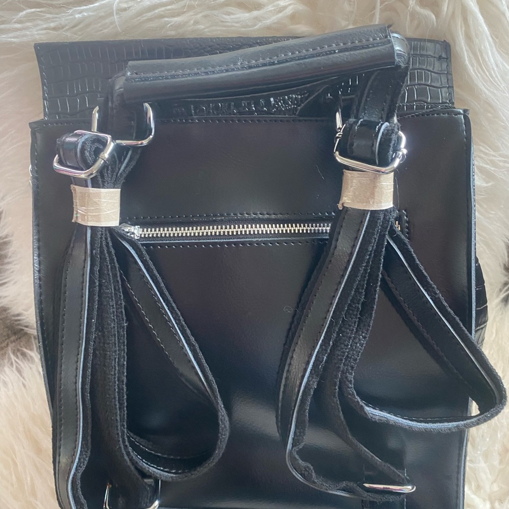 Black Crocodile-Embossed Women's Bag - Picture 2 of 4